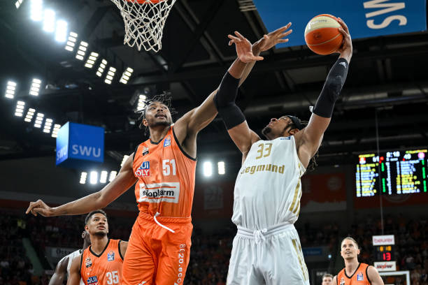 转播与青训 转播与青训